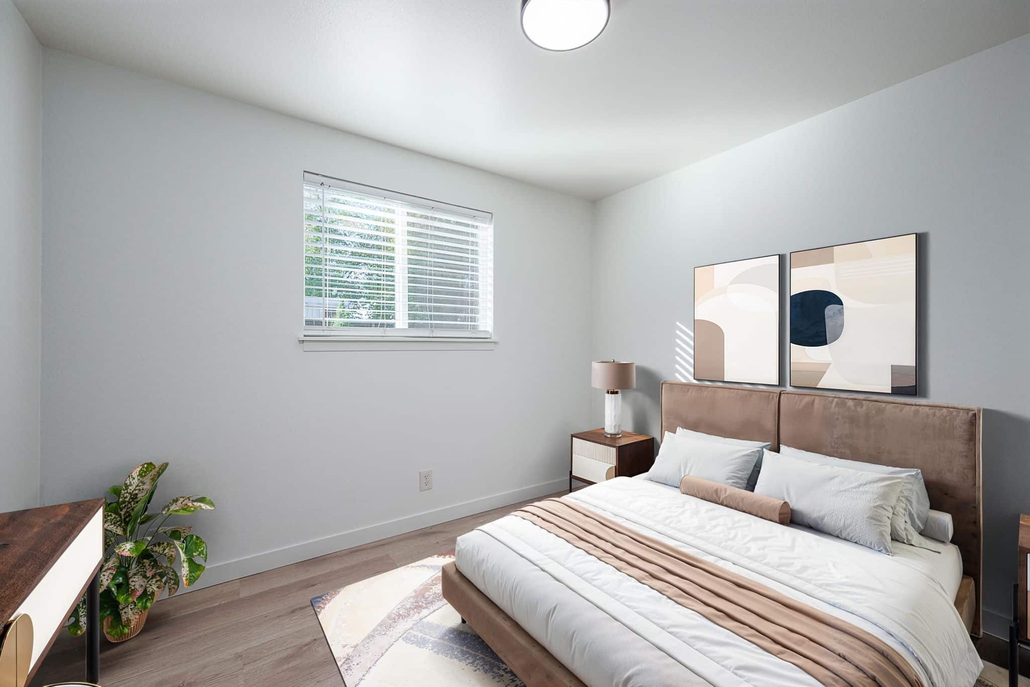 14-web-or-mls-Property_FB32_10-27-25_440_NE_Dekalb_Bend-1_29-010-25_11_24