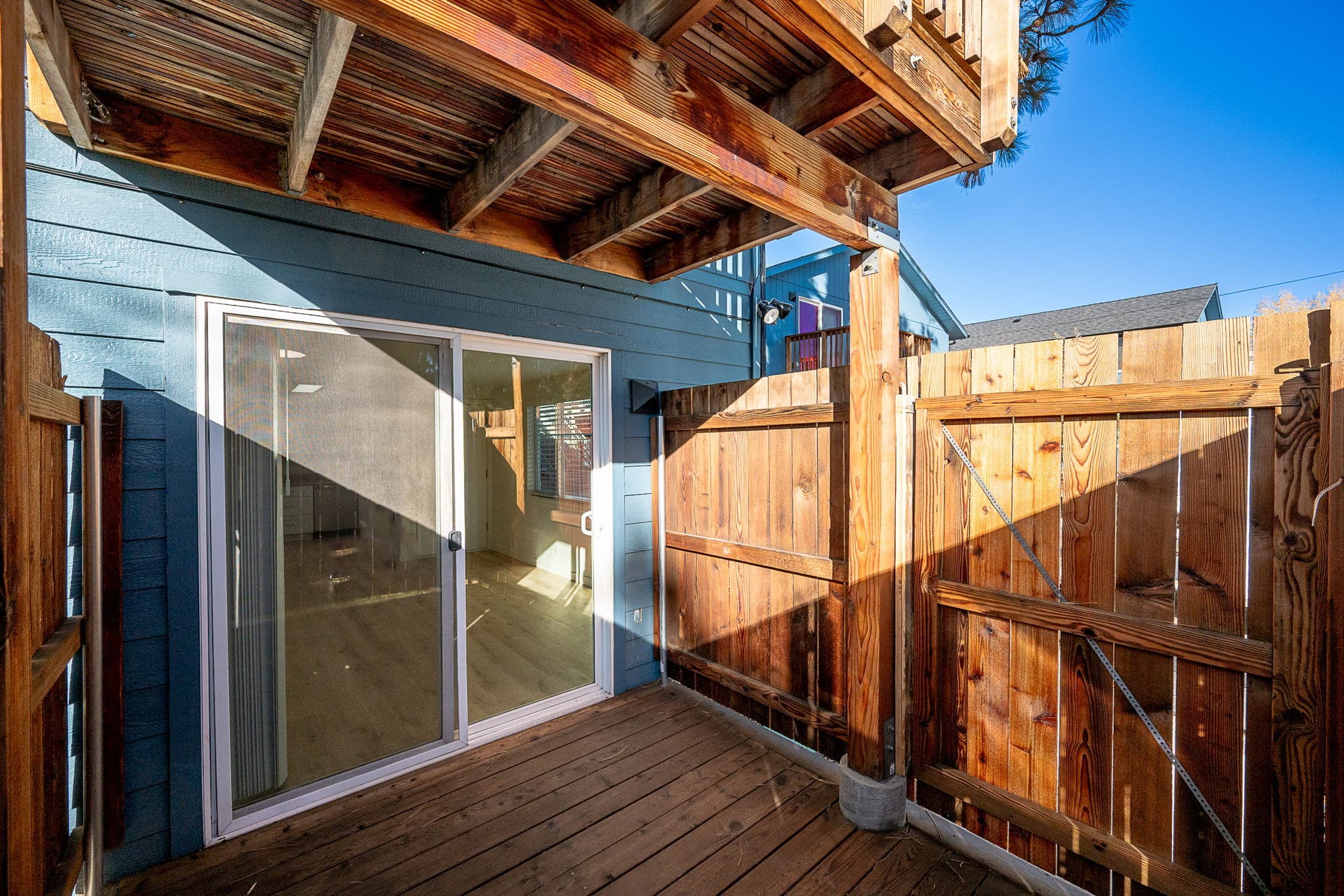 20-web-or-mls-10-27-25 440 NE Dekalb Bend-17