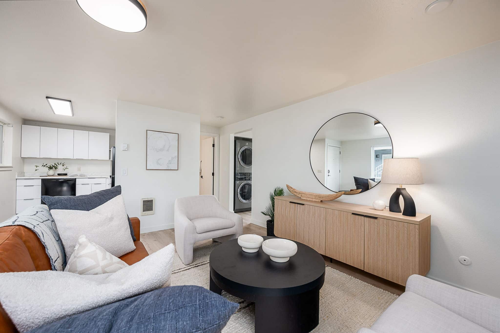 6-web-or-mls-11-3-25 440 NE Dekalb Staged Unit-10