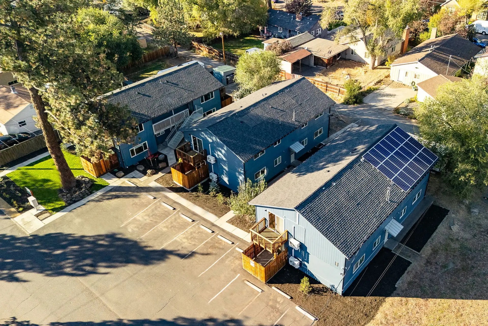 62-web-or-mls-10-15-25 aerials 440 NE Dekalb Bend -50
